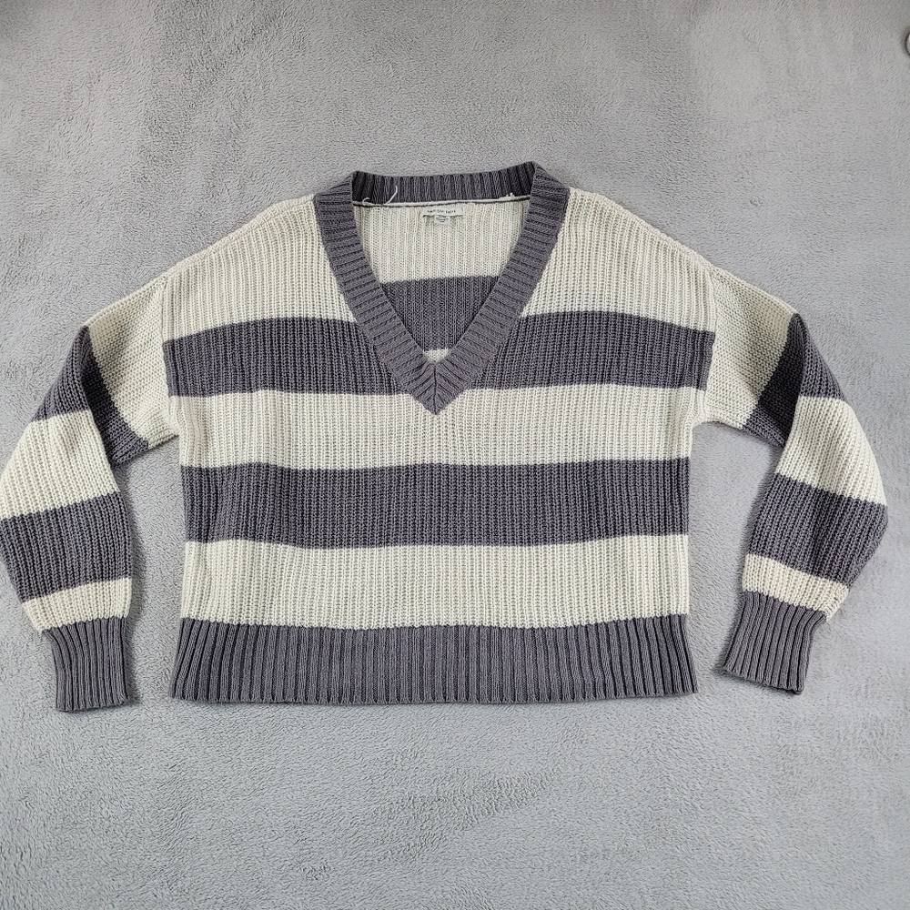 Y2K American Eagle Striped V-Neck Sweater - Gray and Cream